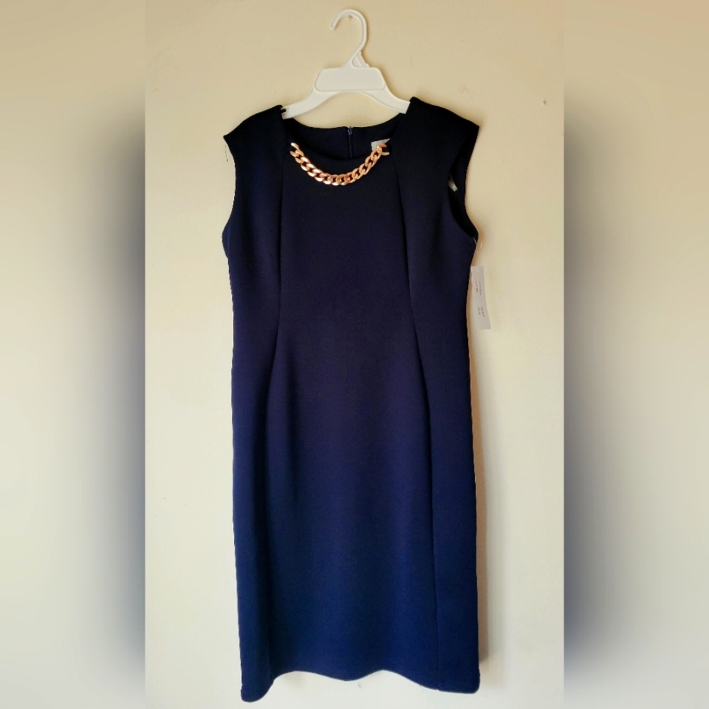 Women navy dress with chain
